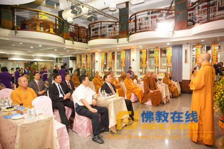「佛教」大陆佛教代表团一行到台湾生命电视台进行参访(图) 「佛教」大陆佛教代表团一行到台湾生命电视台进行参访(图)
