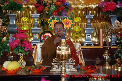 「佛教」甘肃兰州五泉山浚源寺隆重举行皈依仪式