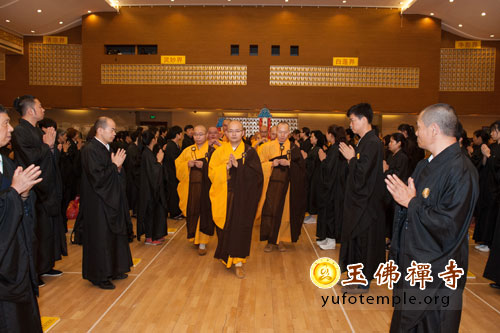 「佛教」上海玉佛禅寺举行传授三皈五戒法会