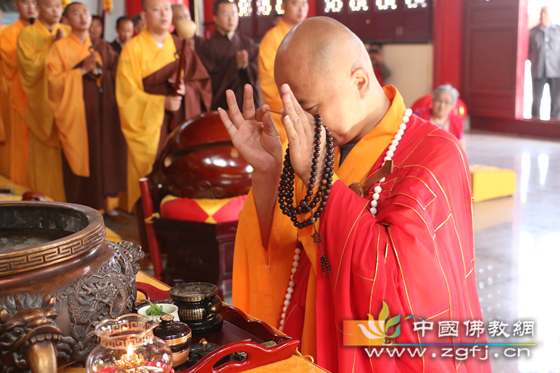 「佛教」河北唐山大药王寺举行药师忏洒净仪式 「佛教」河北唐山大药王寺举行药师忏洒净仪式