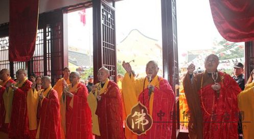 「佛教」江苏张家港盘铭寺隆重举行全堂佛像开光暨定慎法师荣膺方丈升座庆典法会