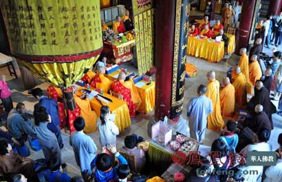 「佛教」韩国僧王道成长老率领僧众求法广东四会六祖寺
