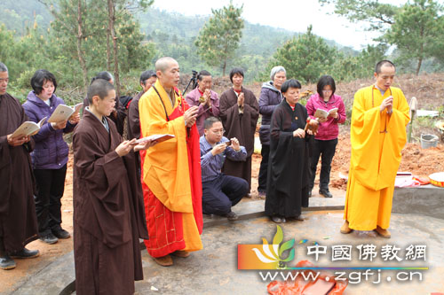 「佛教」广东河源南山古寺举行祖师塔落成仪式