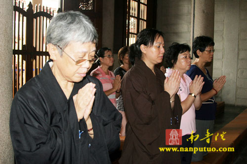 「南普陀寺」南普陀寺于每月初一日举行消灾植福共修法会
