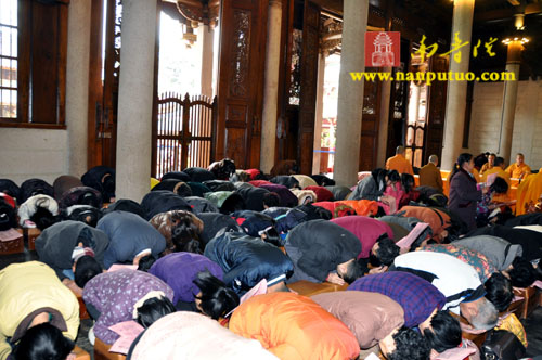 「南普陀寺」厦门南普陀寺隆重举行2011年度首次皈依法会 「南普陀寺」厦门南普陀寺隆重举行2011年度首次皈依法会