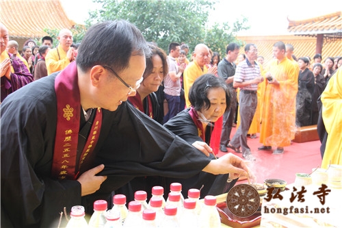 「华严寺」广东弘法寺隆重举行恭送本焕长老舍利赴广州华严寺安奉法会