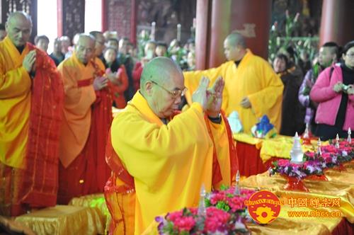「释迦牟尼」广东南华禅寺隆重举行万佛宝塔供奉佛陀舍利安座仪式