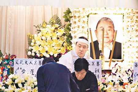 「佛教」香港导演王天林逝世 葬礼采用佛教仪式