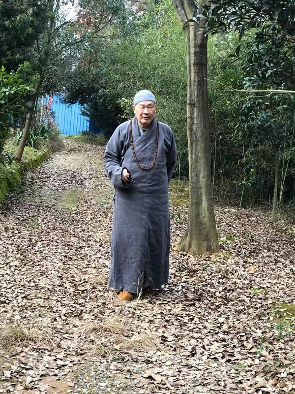 「怀化」圣辉法师为怀化政策法规培训班传达中佛协十代会精神并走访偏远山区寺院 「怀化」圣辉法师为怀化政策法规培训班传达中佛协十代会精神并走访偏远山区寺院