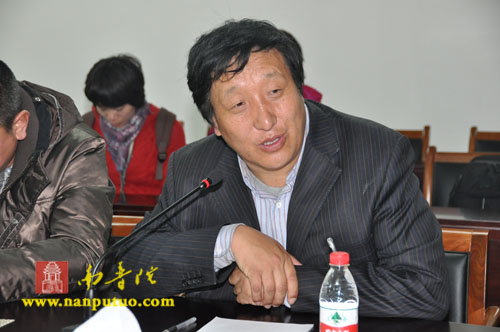 「佛教」青海省玉树州孤儿学校访问团参访厦门南普陀寺