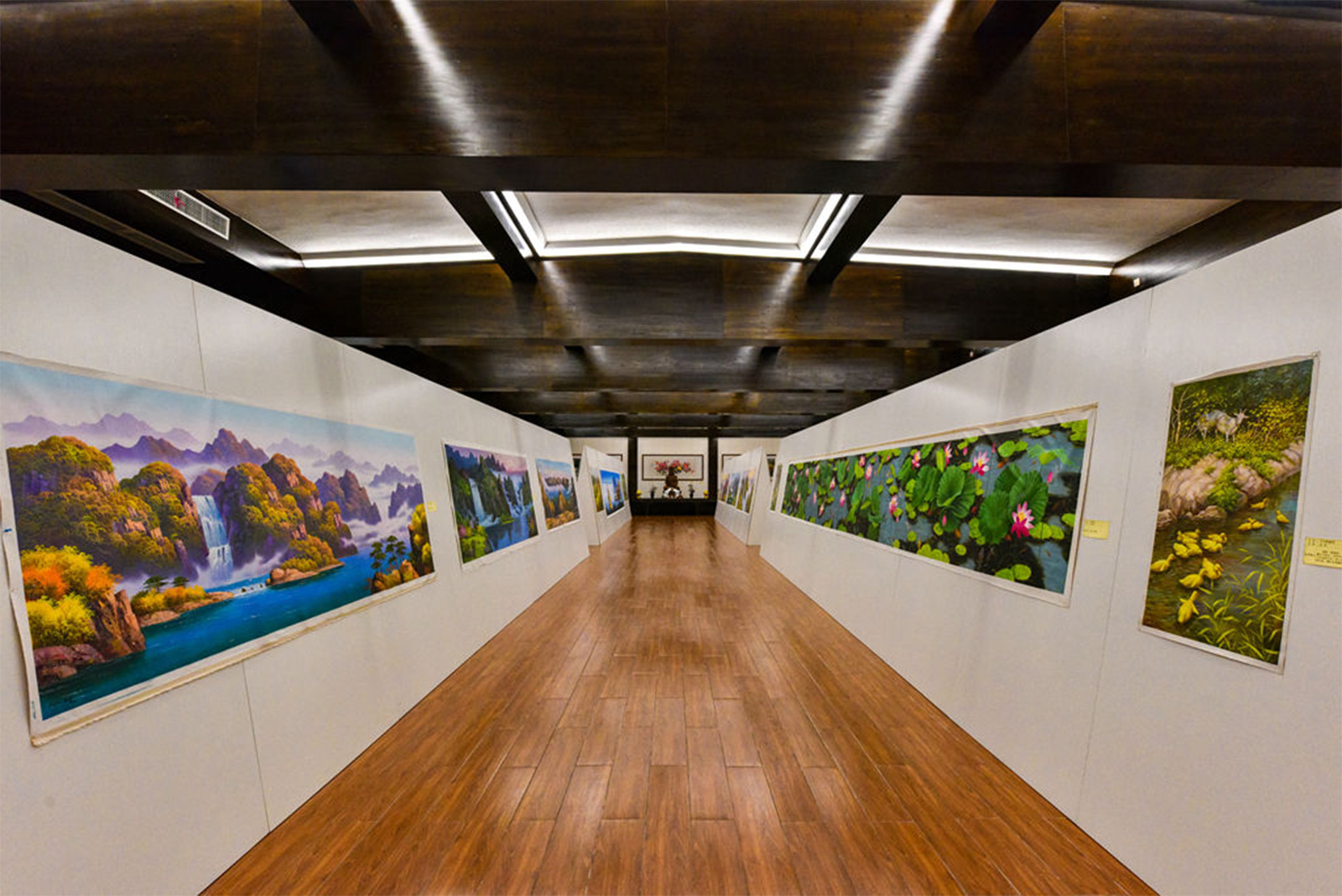 「佛教」峨眉山佛教协会迎新春书画艺术展之朝鲜油画展