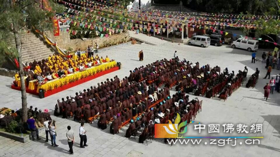 「碧云寺」云南大理鸡足山碧云寺首届举行传授在家居士菩萨戒法会 「碧云寺」云南大理鸡足山碧云寺首届举行传授在家居士菩萨戒法会