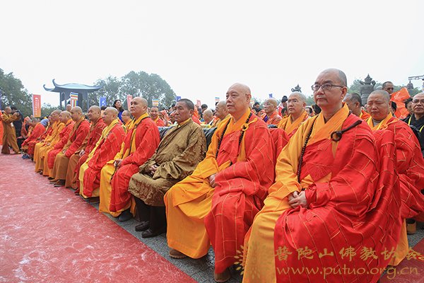 「佛教」第十五届普陀山南海观音文化节开幕式暨南海观音开光二十周年庆典隆重举行