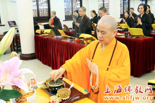 「佛教」上海沉香阁住持定慧法师宣讲《修学八正道的生命意义》
