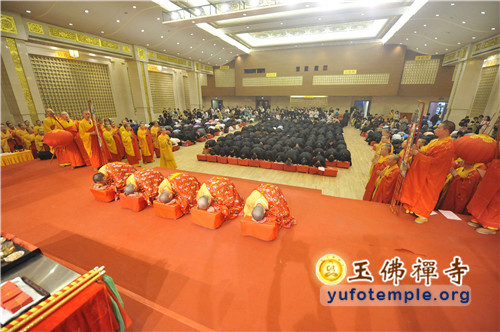 「文殊菩萨」上海玉佛禅寺举行2013年文殊菩萨圣诞点灯祈慧法会 「文殊菩萨」上海玉佛禅寺举行2013年文殊菩萨圣诞点灯祈慧法会