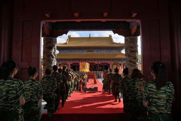 「佛教」大庆果城寺首届“福慧之旅”励志青年禅修夏令营开营
