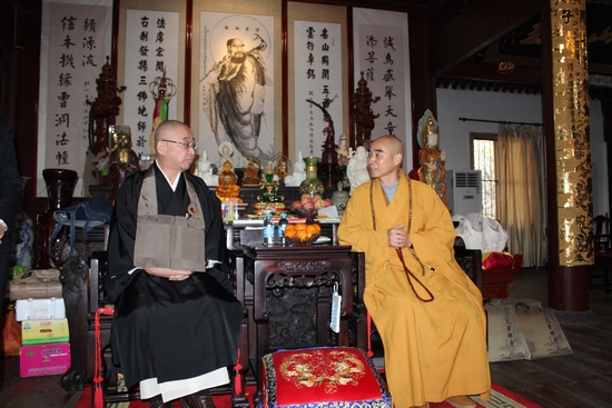 「佛教」日本驹泽大学前总长大谷哲夫一行到浙江天童禅寺朝礼祖庭
