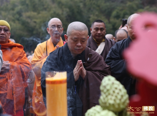 「文化」颂赞一诚长老舍利 弟子纯一法师作俳句十二首