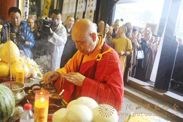 「佛教」广修长老封龛仪式暨追思荼毗法会在浙江宁波天童禅寺举行 「佛教」广修长老封龛仪式暨追思荼毗法会在浙江宁波天童禅寺举行