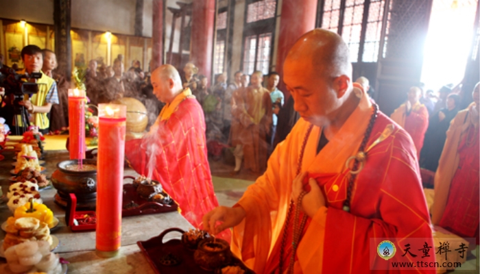 「佛教」浙江天童禅寺隆重举行纪念圆瑛老和尚圆寂60周年暨天童历代住持顶相开光法会