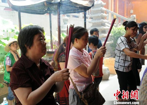 「开元寺」福建福州开元寺举行观音诞祈福法会 「开元寺」福建福州开元寺举行观音诞祈福法会