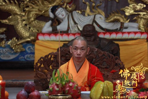 「佛教」新加坡佛教总会副主席法照大和尚一行在太平岩寺举行斋僧植福法会