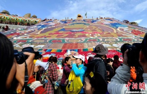 「唐卡」哲蚌寺拉开雪顿节序幕展巨幅唐卡