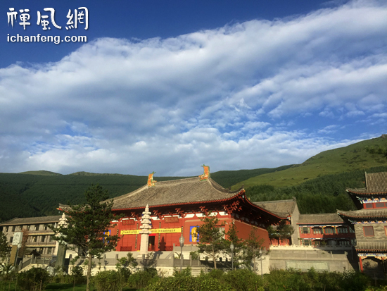 「五台山」山西五台山大圣竹林寺为唐山大地震举办祈福法会