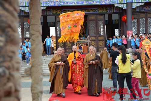 「佛教」广东茂名灵惠寺举行登觉法师荣膺方丈升座庆典法会
