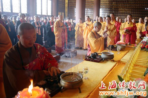 「佛教」千佛护佑 上海隆庆寺举行灵山宝殿千佛安座祈福法会 「佛教」千佛护佑 上海隆庆寺举行灵山宝殿千佛安座祈福法会