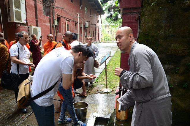 「佛教」南传佛教信众参访江西九江东林祖庭东林寺