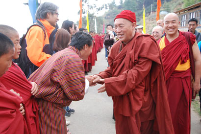 「灵鹫山」灵鹫山心道法师率百人朝圣团开启不丹教育之旅