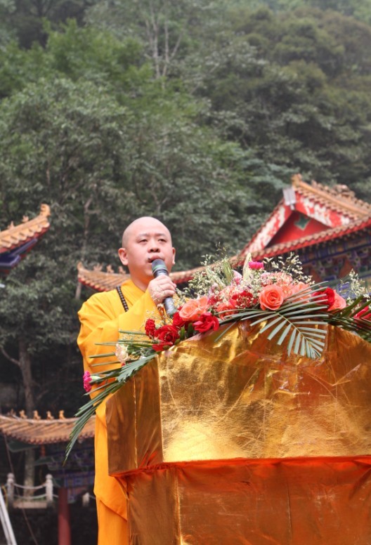 「佛教」贵州梵净山龙泉寺隆重举行改扩建竣工典礼暨弥勒大佛开光大法会