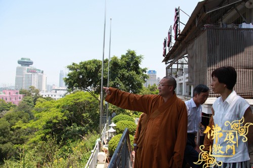 「佛教」福建厦门市委统战部黄菱部长到市佛协及虎溪岩寺、鸿山寺调研 「佛教」福建厦门市委统战部黄菱部长到市佛协及虎溪岩寺、鸿山寺调研