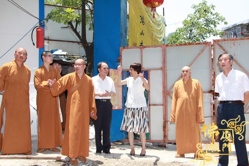 「佛教」福建厦门市委统战部黄菱部长到市佛协及虎溪岩寺、鸿山寺调研 「佛教」福建厦门市委统战部黄菱部长到市佛协及虎溪岩寺、鸿山寺调研