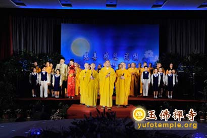 「中秋节」全国各地寺庙中秋祈福 素月派送尽显佛门慈悲