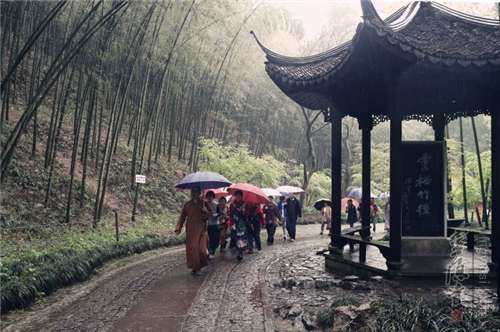 「清明节」浙江杭州灵隐寺举行清明节礼祖纪念活动 「清明节」浙江杭州灵隐寺举行清明节礼祖纪念活动