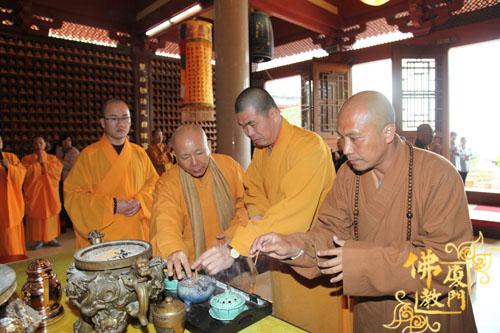 「佛教」台湾中国佛教会心茂法师一行到福建太平岩寺、南普陀寺参访 「佛教」台湾中国佛教会心茂法师一行到福建太平岩寺、南普陀寺参访