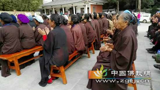 「碧云寺」云南大理鸡足山碧云寺首届举行传授在家居士菩萨戒法会 「碧云寺」云南大理鸡足山碧云寺首届举行传授在家居士菩萨戒法会