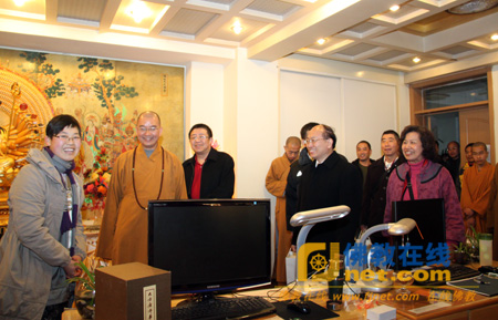 「佛教」台湾中华佛教居士会一行前往北京龙泉寺参观访问