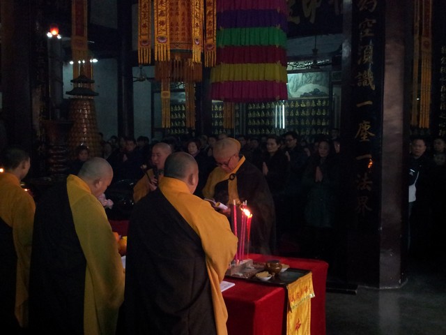 「佛教」重庆华岩寺隆重举行2011年第四次皈依法会 「佛教」重庆华岩寺隆重举行2011年第四次皈依法会
