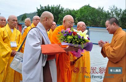 「佛教」韩国僧王道成长老率领僧众求法广东四会六祖寺