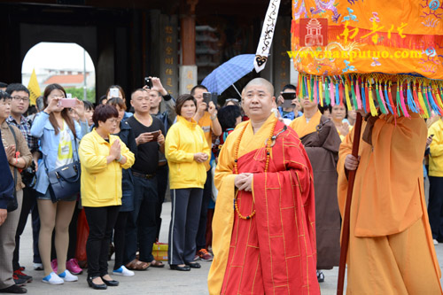 「南普陀寺」福建厦门南普陀寺隆重举行“千人皈依”法会 「南普陀寺」福建厦门南普陀寺隆重举行“千人皈依”法会