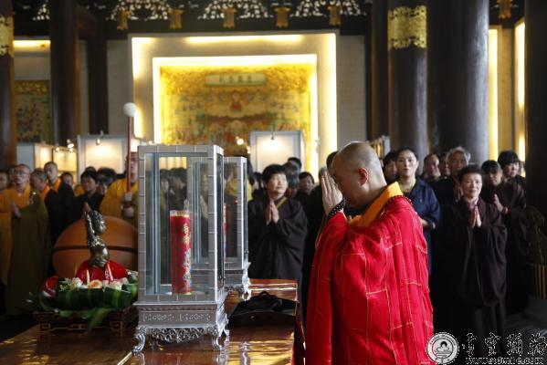 「慈善一日捐」浙江雪窦山资圣禅寺“佛诞慈善一日捐”浴佛法会今日举行