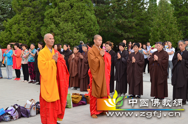 「佛教」河北张家口佛协、云泉禅寺纪念抗战胜利70周年主题法会