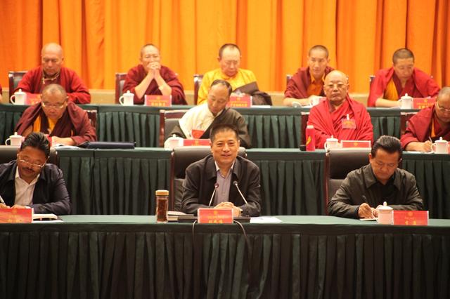 「佛教」甘孜州佛教协会第八次代表会议在康定隆重举行