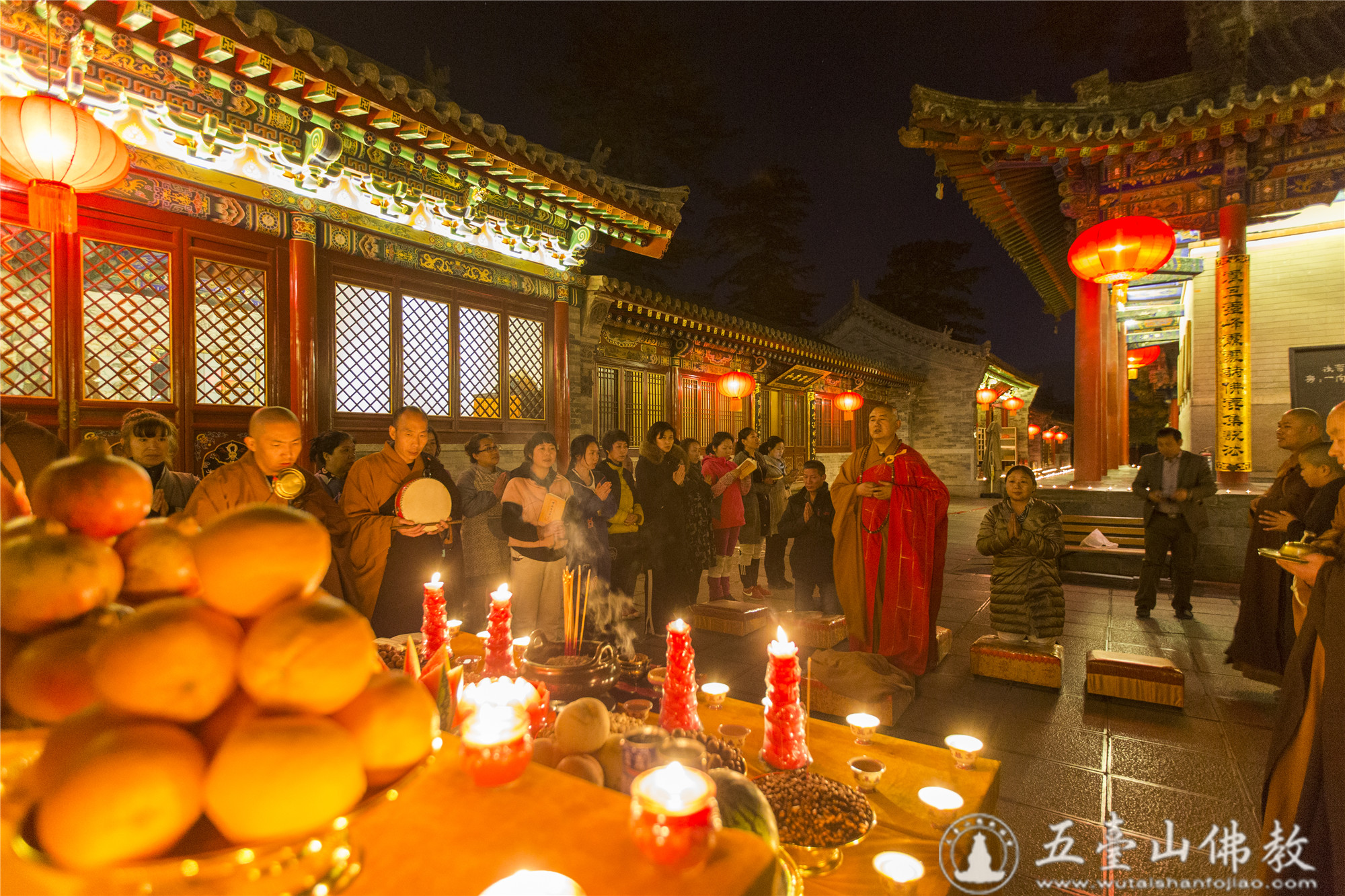 「五台山」月光菩萨圣诞日,五台山各大寺院举行中秋拜月祈福法会 「五台山」月光菩萨圣诞日,五台山各大寺院举行中秋拜月祈福法会