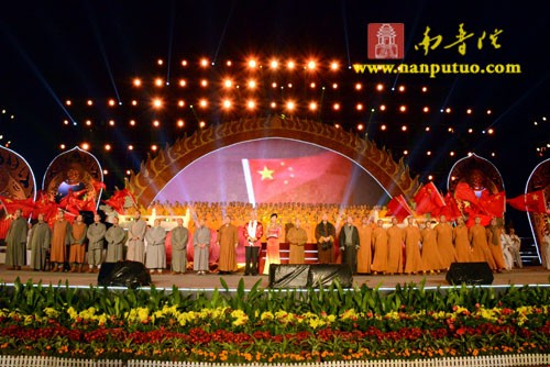 「佛教」“梵韵昭山·佛佑神州”佛乐焰火晚会在湖南湘潭市昭山示范区隆重开幕