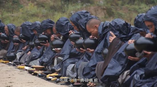「佛教」大悲寺僧团行脚纪录片《古道清凉》展现头陀行