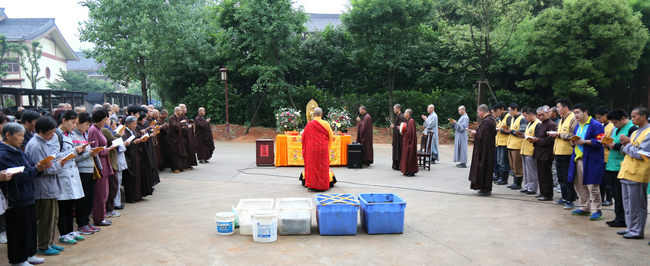 「文殊菩萨」江西九江东林寺举行文殊菩萨圣诞日放生法会 「文殊菩萨」江西九江东林寺举行文殊菩萨圣诞日放生法会